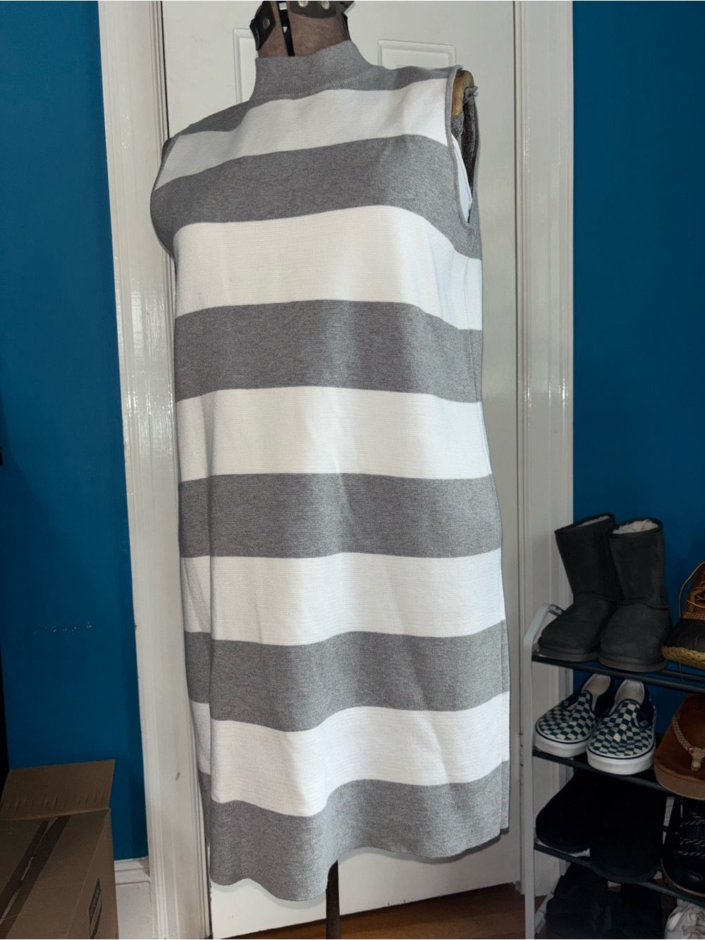 Cotton by Autumn Cashmere grey white & yellow mock neck sleeveless dress